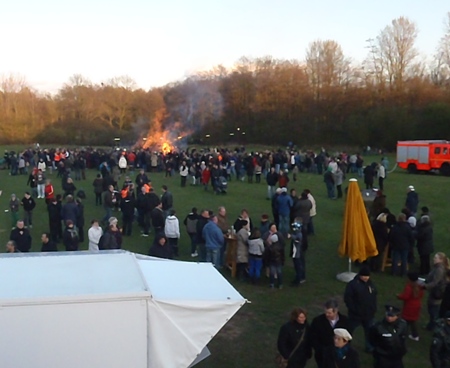 jendorfer Osterfeuer 2012. &Copy; FF jendorf