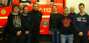 Der neue Vorstand mit den Kassenpr�fern. &copy; F2946