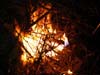 Das Osterfeuer brennt