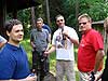 Am Grillplatz angekommen mussten erst einmal die Fl�ssigkeitsvorr�te aufgef�llt werden.