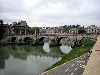 Blick auf eine Br�cke und den durch Rom fliessenden Tiber.