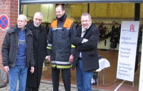 Jens Schmaddebeck, Bernd P. Holst, Jan Wiedenmann und Johannes Kahrs fhrten interessante Gesprche.